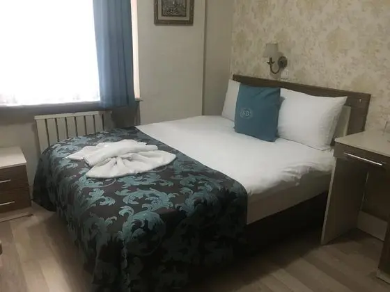 Tek Kişilik, Şehir Manzaralı