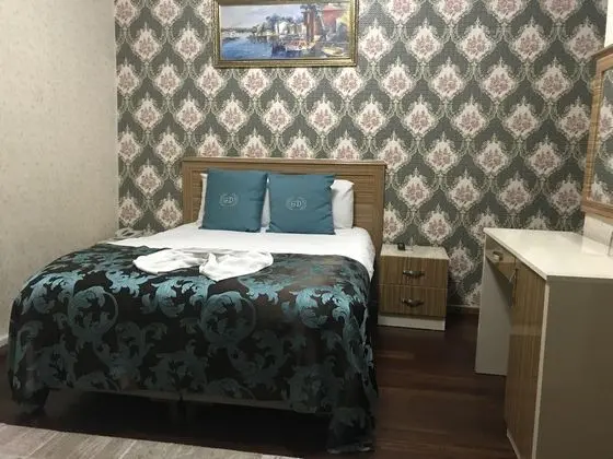 Tek Kişilik, Şehir Manzaralı