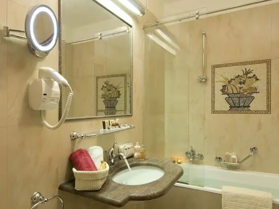 Tek Kişilik Oda, Dağ Yamacı