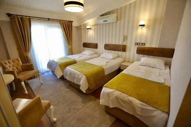 Standard Üç Kişilik Oda
