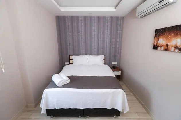 Tek Kişilik, Şehir Manzaralı