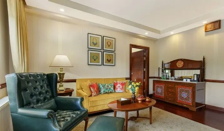 Heritage Suite with Garden View