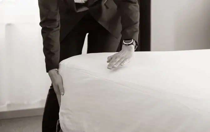 Classic Tek Büyük Yataklı Oda