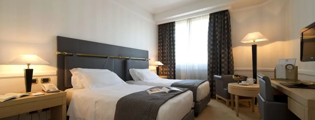 Superior Double Room with Single Beds