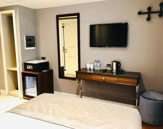 Economy Büyük Yataklı Tek Kişilik Oda