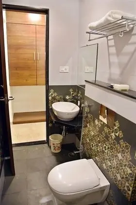 Exclusive Tek Büyük Yataklı Oda
