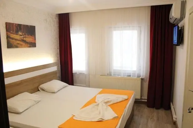 Çift Kişilik, Şehir Manzaralı