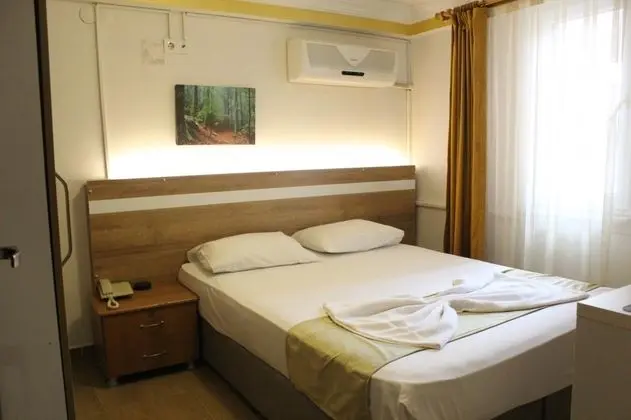 Çift Kişilik, Şehir Manzaralı