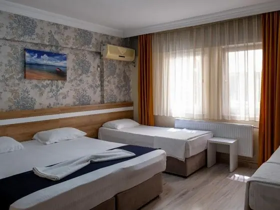 Triple, Şehir Manzaralı