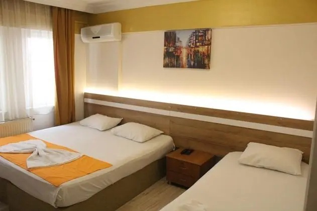 Triple, Şehir Manzaralı