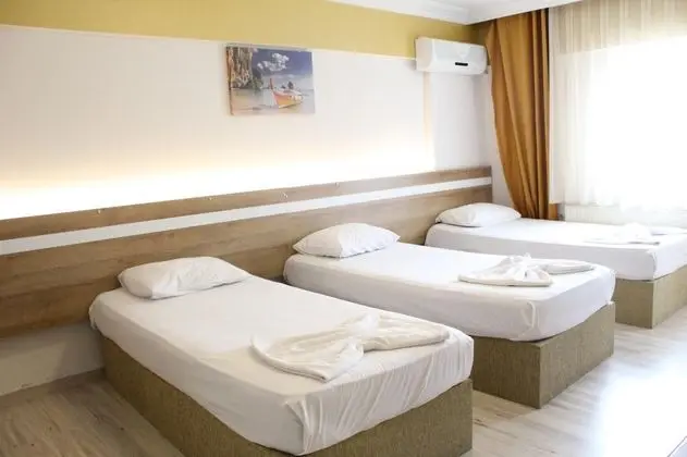 Triple, Şehir Manzaralı