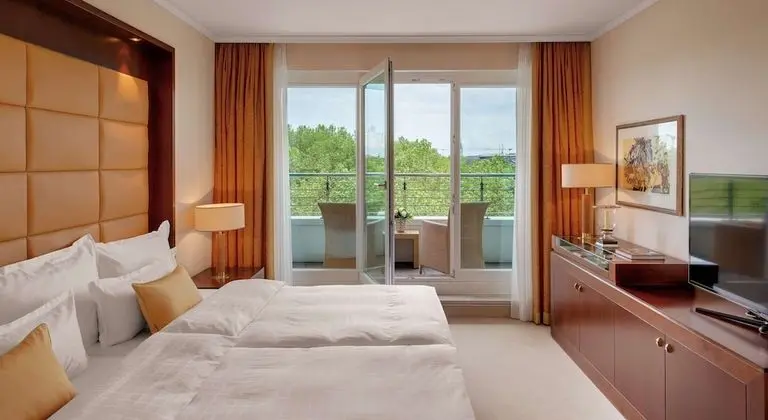 Çatı Katı Süiti (Penthouse)