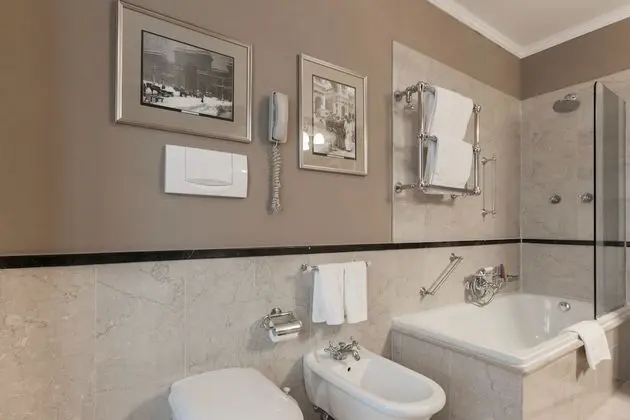 Deluxe Tek Büyük veya İki Ayrı Yataklı Oda