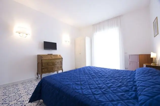Superior Tek Büyük veya İki Ayrı Yataklı Oda, Balkon, Deniz Manzaralı