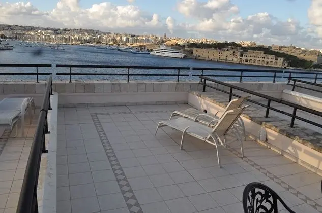 Deluxe Oda, Teras, Deniz Manzaralı