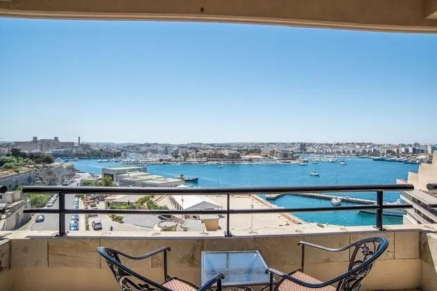 Superior Oda, Kısmi Deniz Manzaralı (Superior Deluxe)