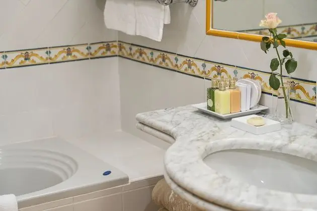 Superior Tek Büyük veya İki Ayrı Yataklı Oda, Bahçe Manzaralı