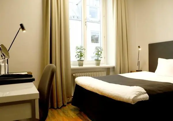 Classic Oda (1 queen bed 140 cm)