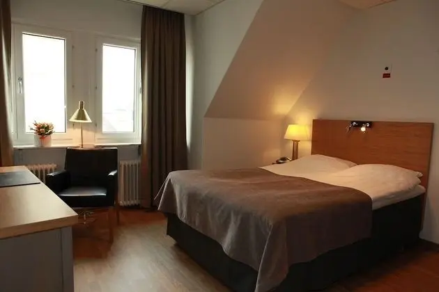 Classic Oda (1 queen bed 140 cm)