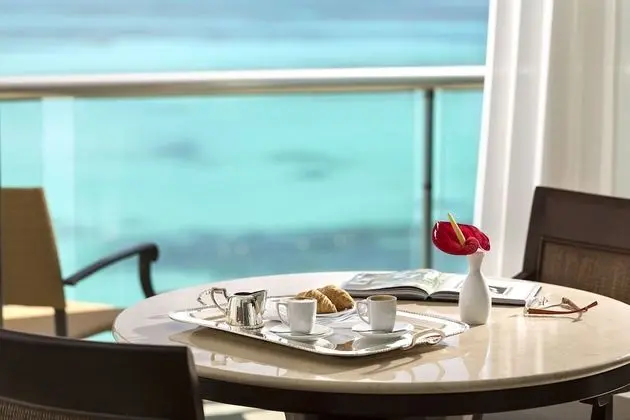 Infinite Ocean Front Two Bedroom Master Suite (1K+2Q)