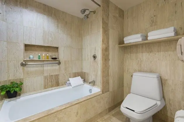 Ocean Front Suite Double (2 Queen)
