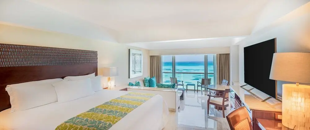 Ocean View Suite (1 King)