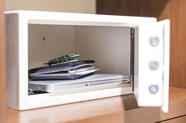 Deluxe Tek Büyük Yataklı Oda, 2 Çift Kişilik Yatak