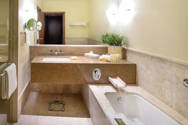 Deluxe Tek Büyük Yataklı Oda, 2 Çift Kişilik Yatak