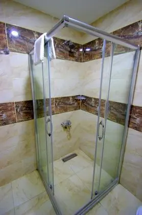 Basic Triple Room, City View