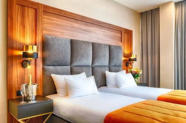 İki Ayrı Yataklı Oda