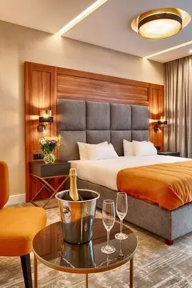 Tek Büyük Yataklı Oda