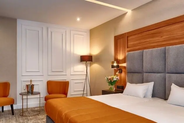 Tek Büyük Yataklı Oda