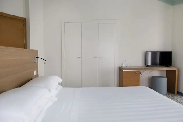 Junior Süit, Kısmi Deniz Manzaralı