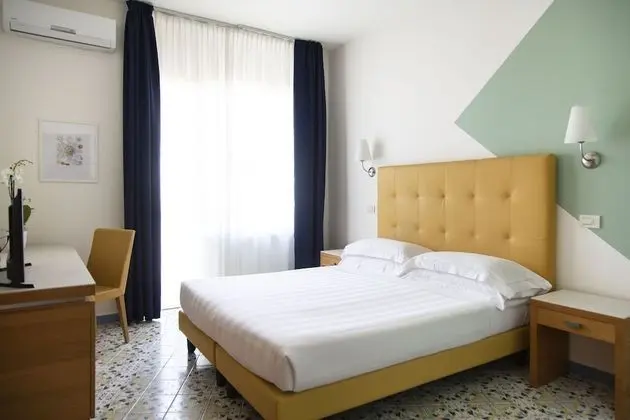 Standard Tek Büyük veya İki Ayrı Yataklı Oda, Deniz Manzaralı