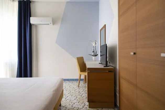 Standard Tek Büyük veya İki Ayrı Yataklı Oda, Deniz Manzaralı