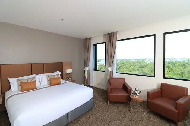 Deluxe King Room