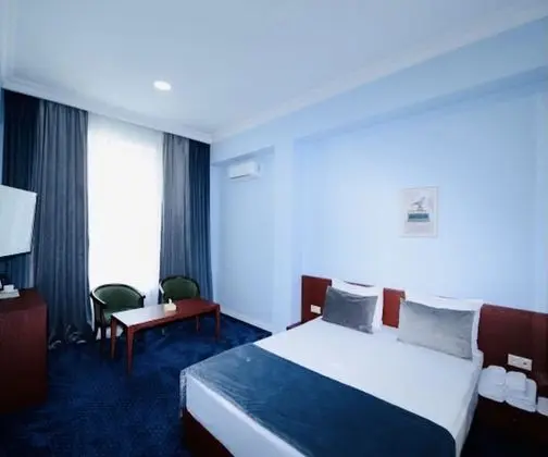 Standard Tek Büyük Yataklı Oda