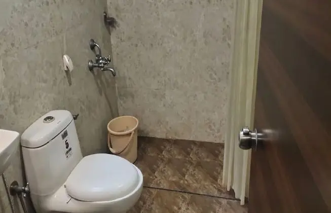 Premium Tek Büyük Yataklı Oda