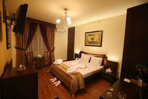 Deluxe Tek Büyük Yataklı Oda, 1 En Büyük (King) Boy Yatak, Sıcak Su Küveti
