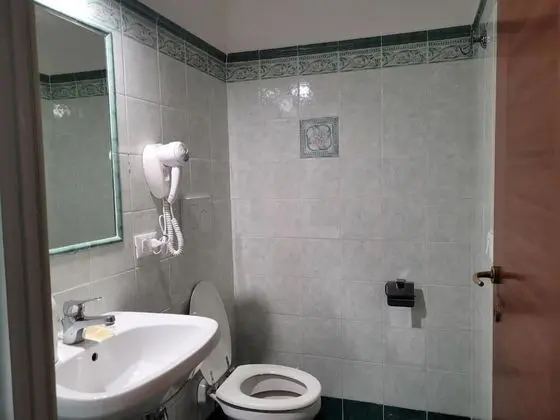 Deluxe Dört Kişilik Oda