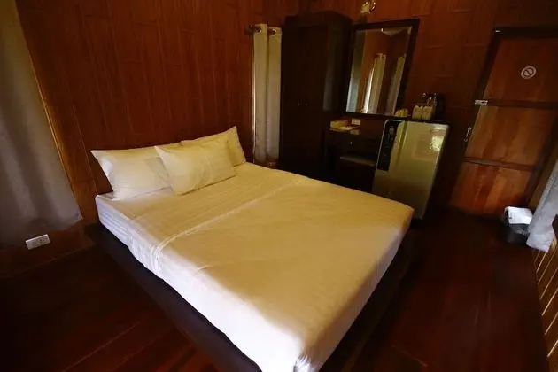 Kır Evi (Thai)