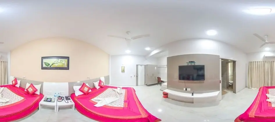 Grand Superior Room