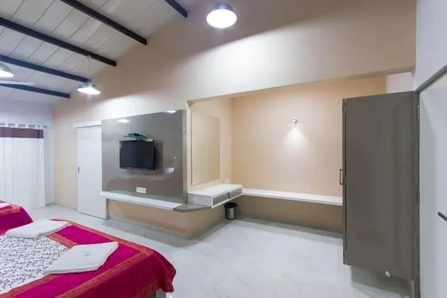 Grand Superior Room