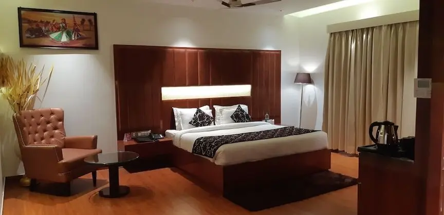 Deluxe Tek Büyük Yataklı Oda