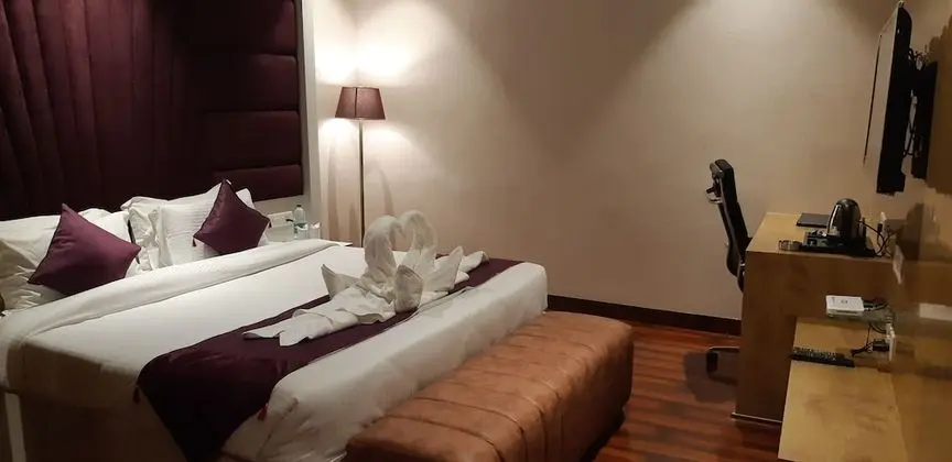 Deluxe Tek Büyük Yataklı Oda