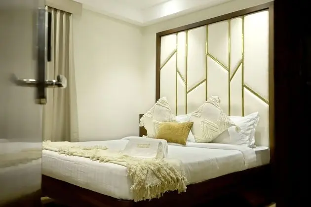 Luxury Tek Büyük Yataklı Oda