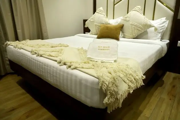Luxury Tek Büyük Yataklı Oda