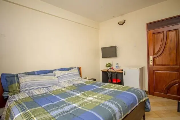 Standard Tek Büyük Yataklı Oda