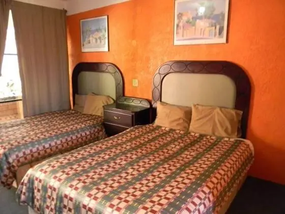 Basic Tek Büyük Yataklı Oda, 2 Büyük (Queen) Boy Yatak, Şehir Manzaralı