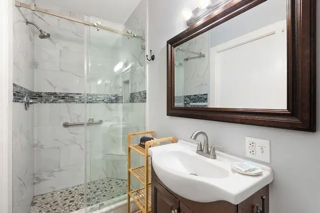 A Queen Room